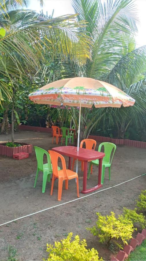 Coconut Village Resort Alībāg Exterior foto